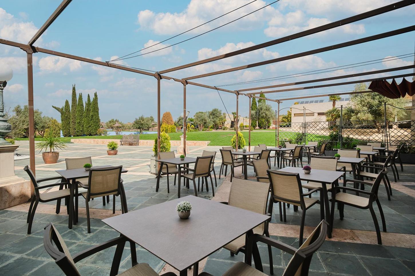 Hotel Spa Villa Nazules Chueca Exterior photo