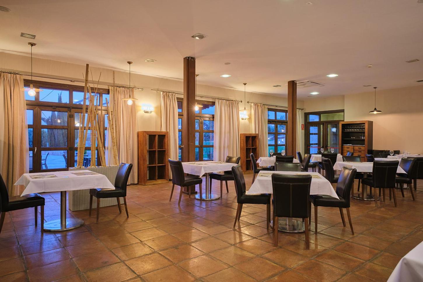 Hotel Spa Villa Nazules Chueca Exterior photo