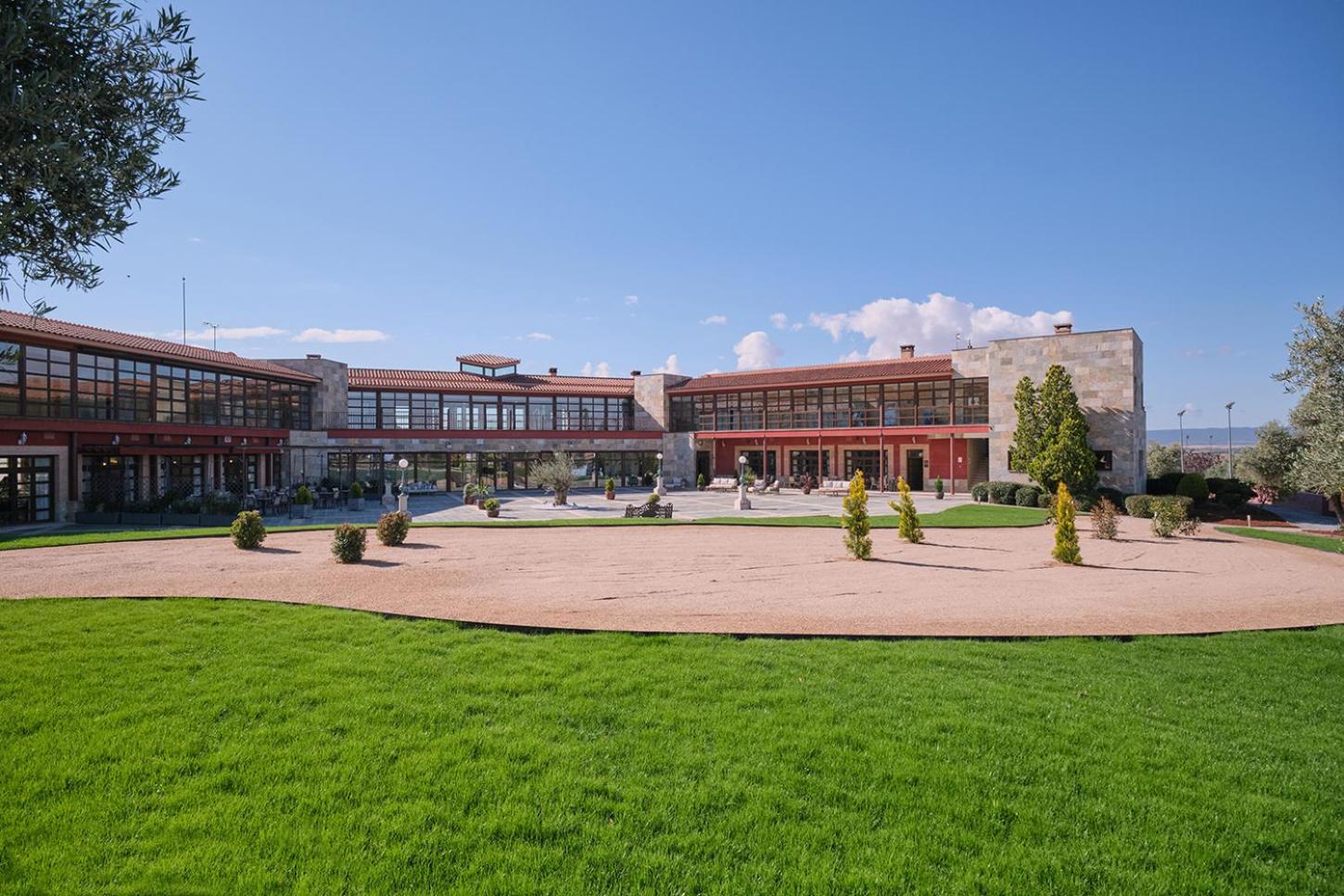 Hotel Spa Villa Nazules Chueca Exterior photo
